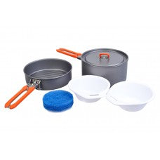 FM Feast 1 Orange tableware set for 1-2 persons.