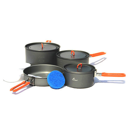 FM Feast 5 Orange tableware set for 4-5 people.